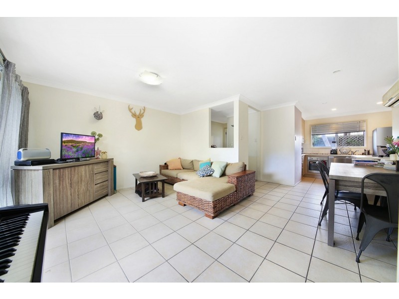 2/4 Ellen Street, Southport QLD 4215