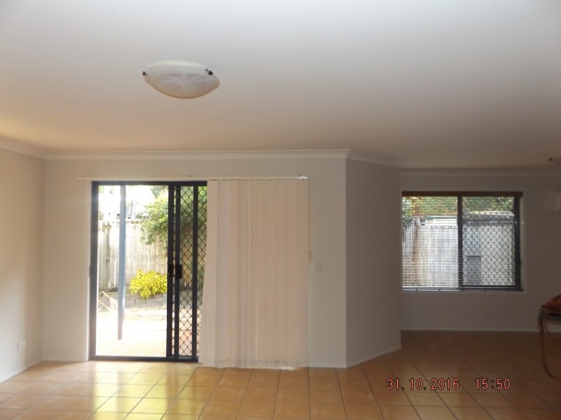 4/122 Pohlman Street, Southport QLD 4215