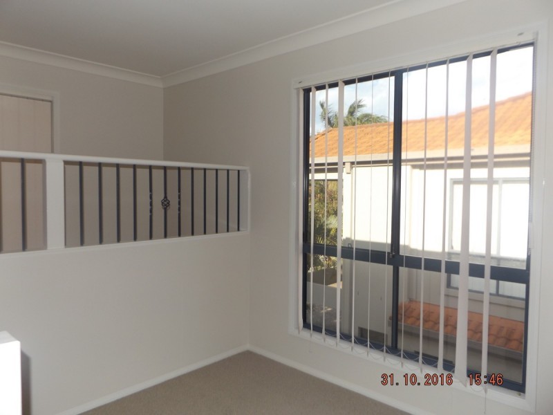 4/122 Pohlman Street, Southport QLD 4215