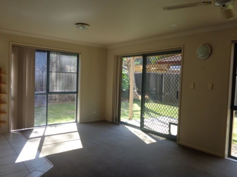 3/121 Greenacre Drive, Parkwood QLD 4214