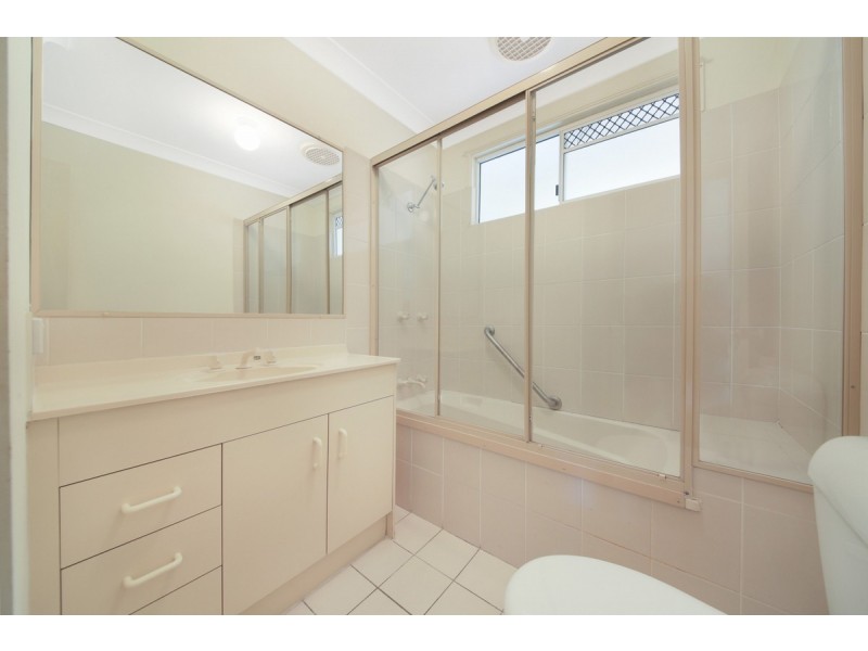 6/425 Oxley Drive, Runaway Bay QLD 4216