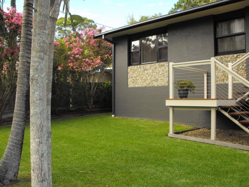 12 Nesbit Street, Southport QLD 4215