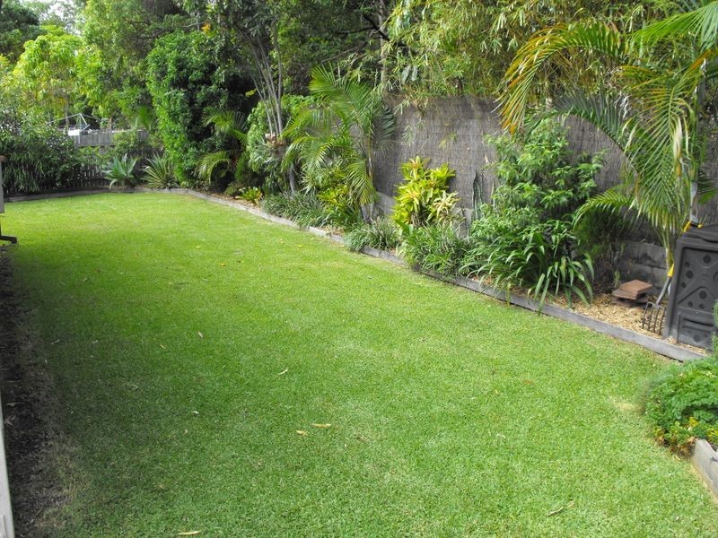 12 Nesbit Street, Southport QLD 4215