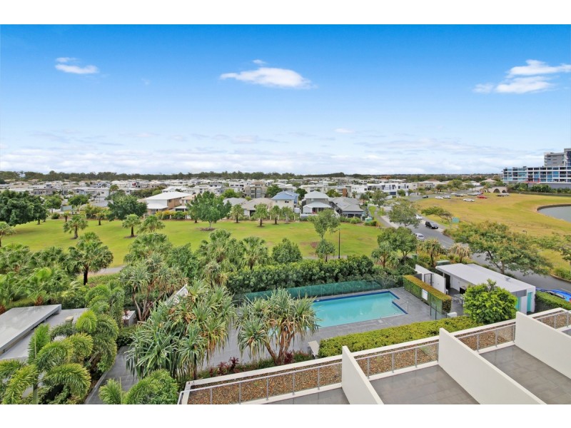 409/2 East Quays Drive, Biggera Waters QLD 4216