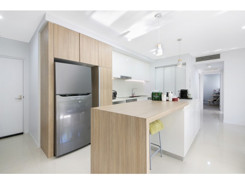 201/26-28 Gray Street, Southport QLD 4215