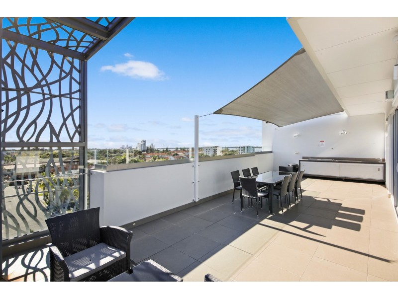 201/26-28 Gray Street, Southport QLD 4215