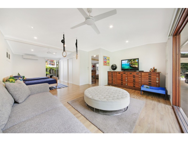 14 Kapala Street, Southport QLD 4215