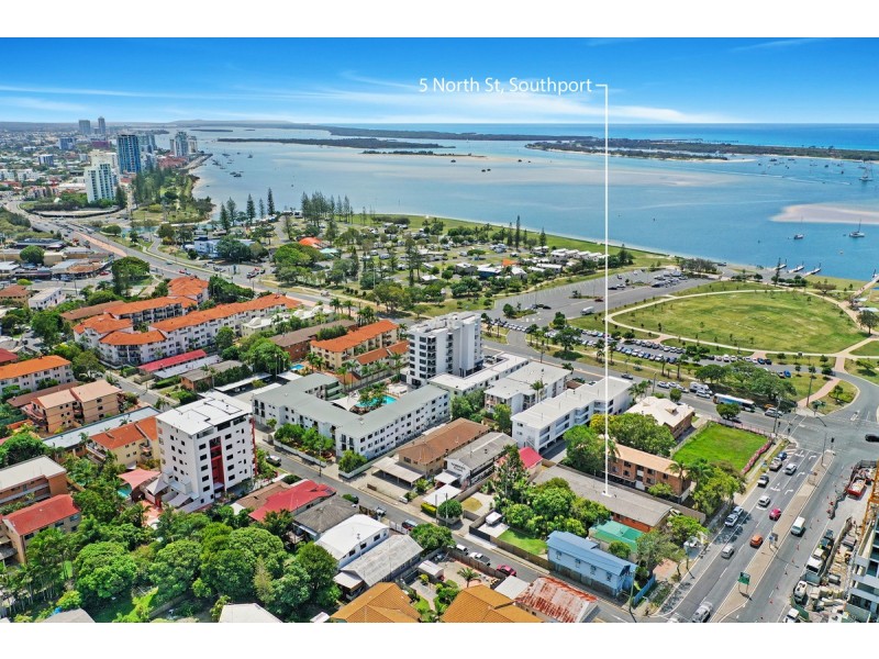 7/5 North Street, Southport QLD 4215