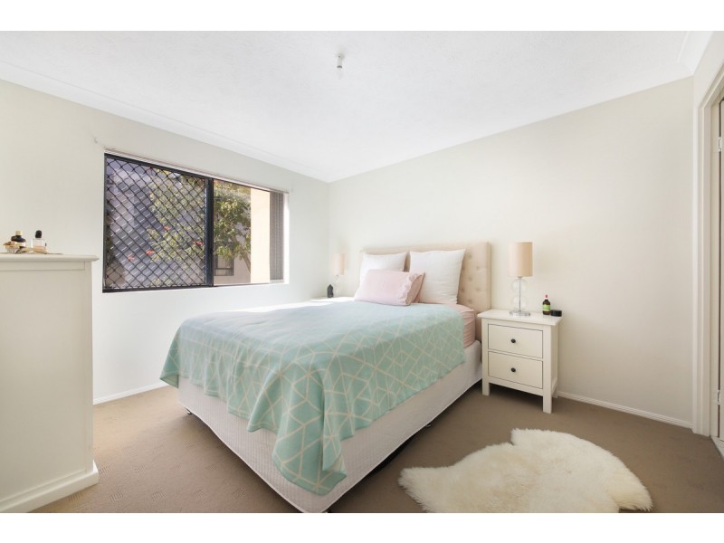 4/19 Lloyd Street, Southport QLD 4215