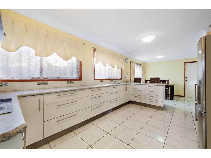 57 Mitchell Avenue, Molendinar QLD 4214