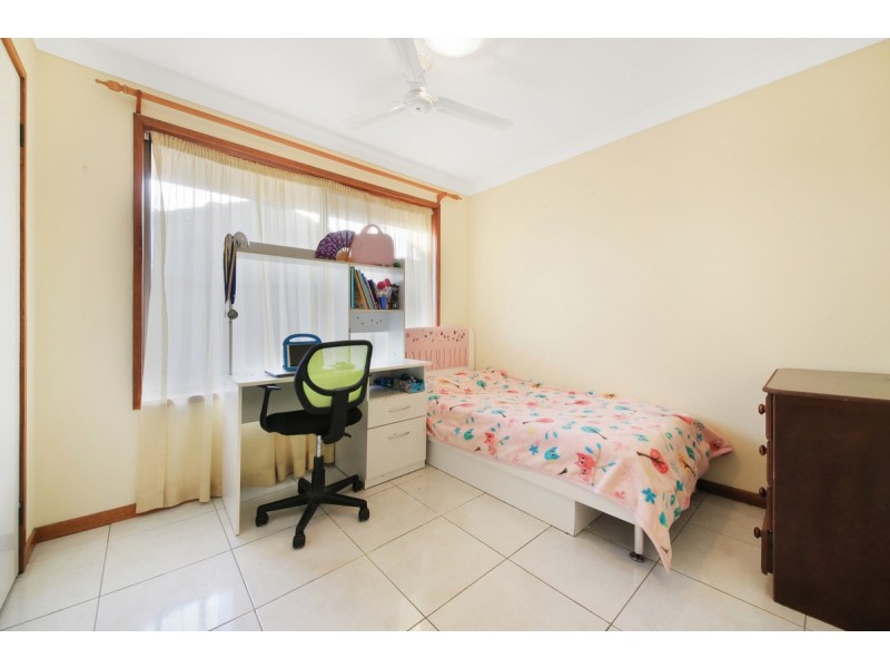 57 Mitchell Avenue, Molendinar QLD 4214