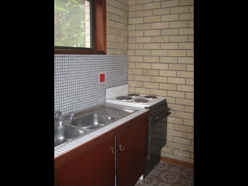 56B Pohlman, Southport QLD 4215