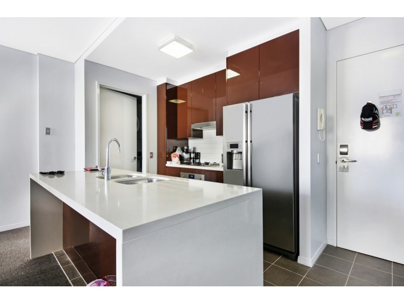 819/6 Aqua Street, Southport QLD 4215