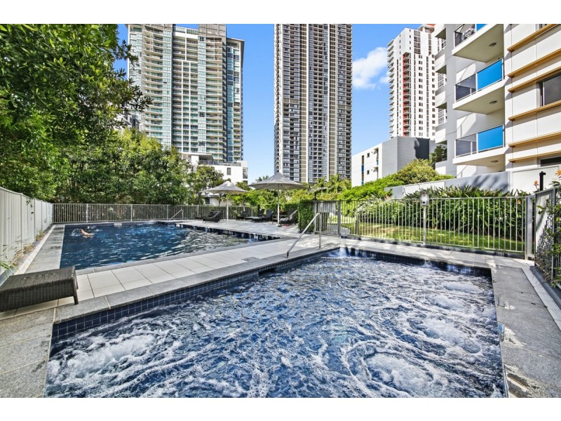 819/6 Aqua Street, Southport QLD 4215