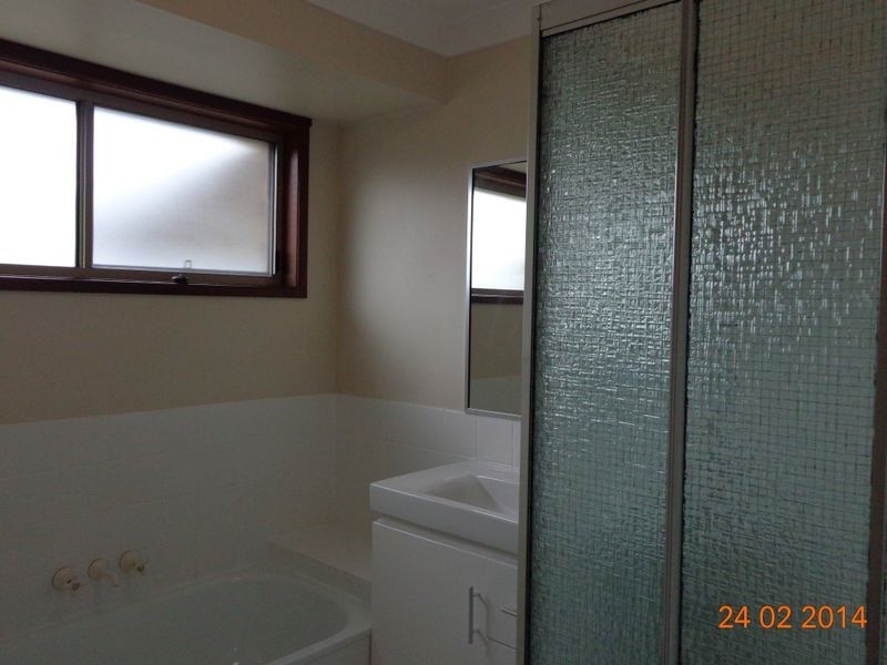 2/4 Bogart Court, Oxenford QLD 4210