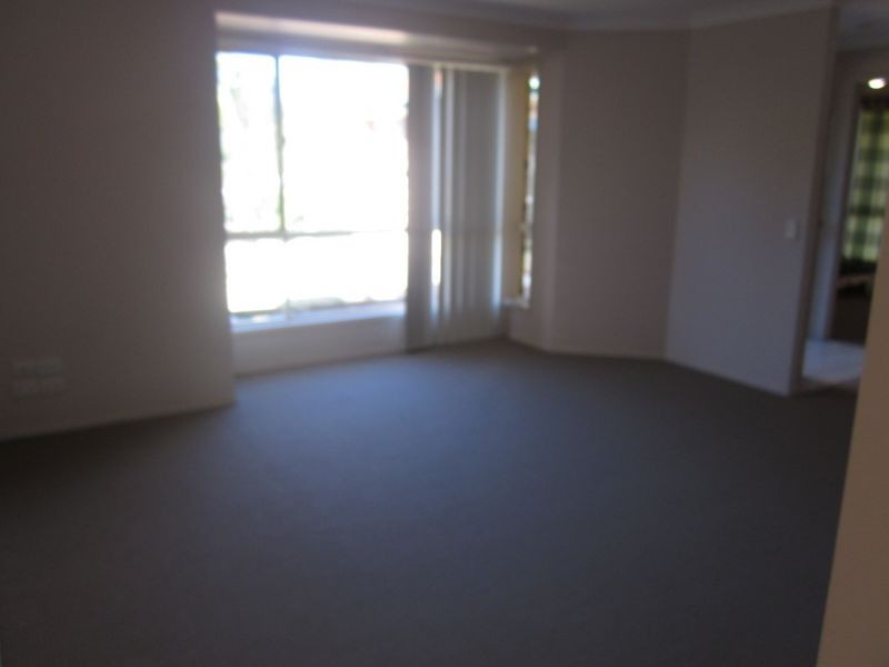 21 Fairwiew  Drive, Parkwood QLD 4214