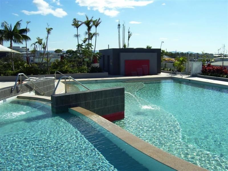 22203/5 Lawson Street, Southport QLD 4215