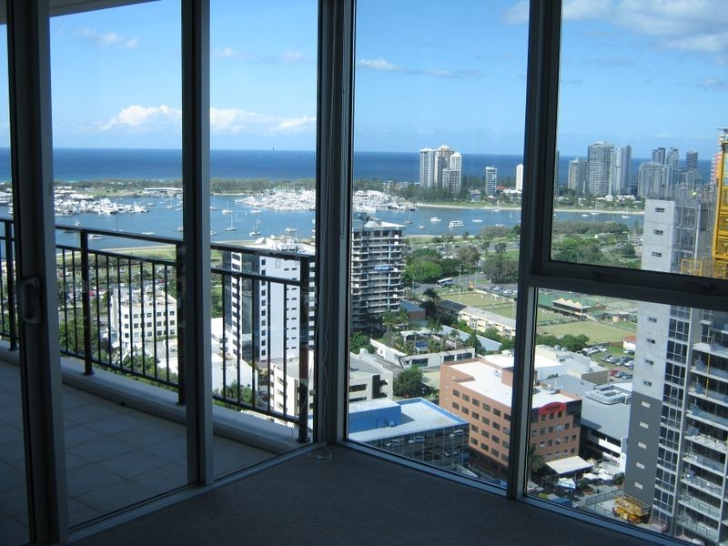 22203/5 Lawson Street, Southport QLD 4215