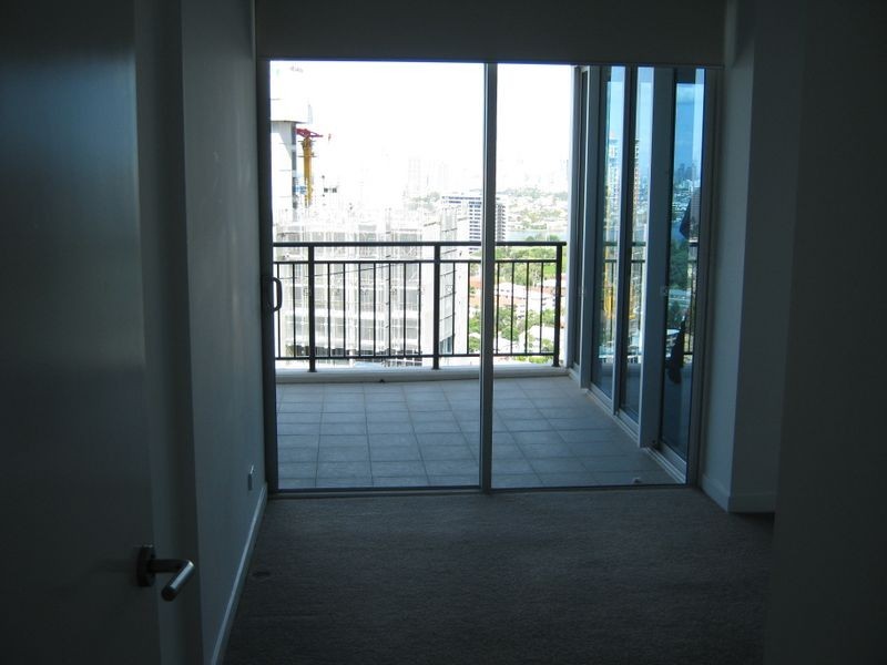 22203/5 Lawson Street, Southport QLD 4215