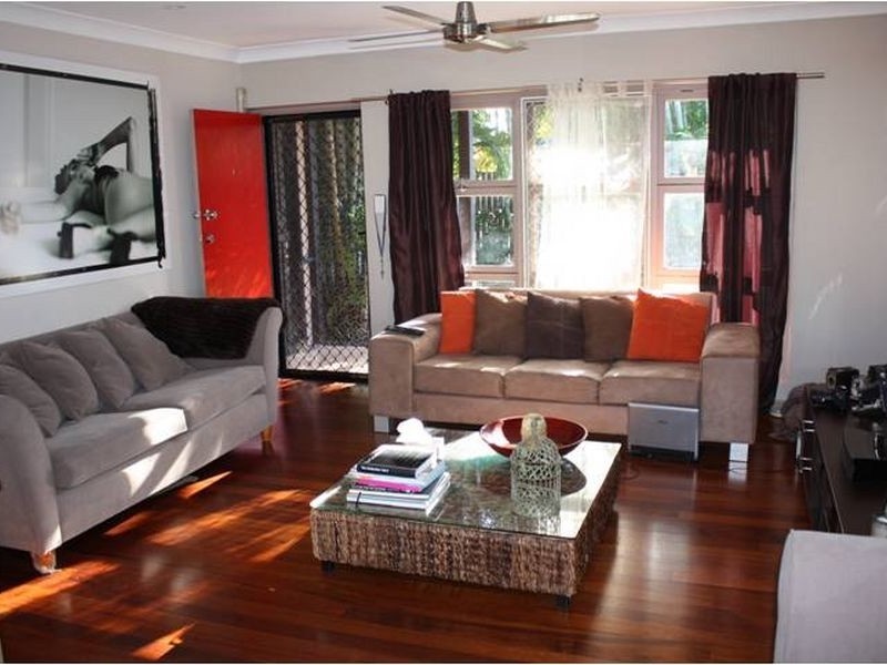 24 Allden Avenue, Labrador QLD 4215