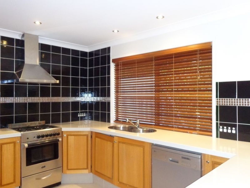116 Columbus Drive, Hollywell QLD 4216