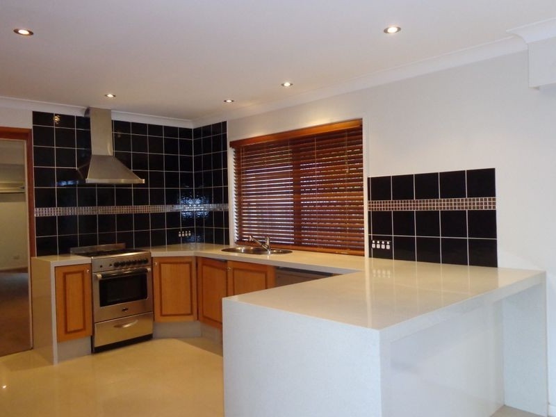 116 Columbus Drive, Hollywell QLD 4216
