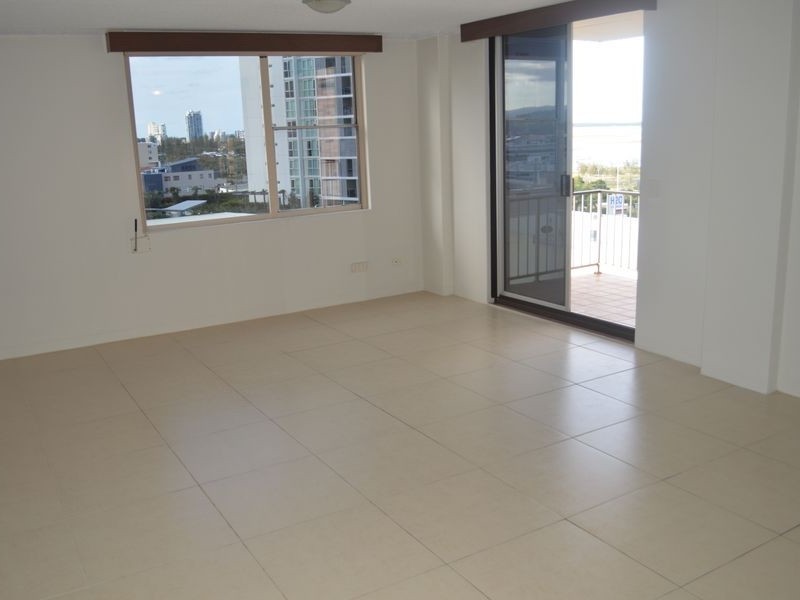 19/72 Marine Parade, Southport QLD 4215