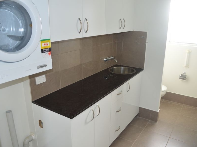 19/72 Marine Parade, Southport QLD 4215