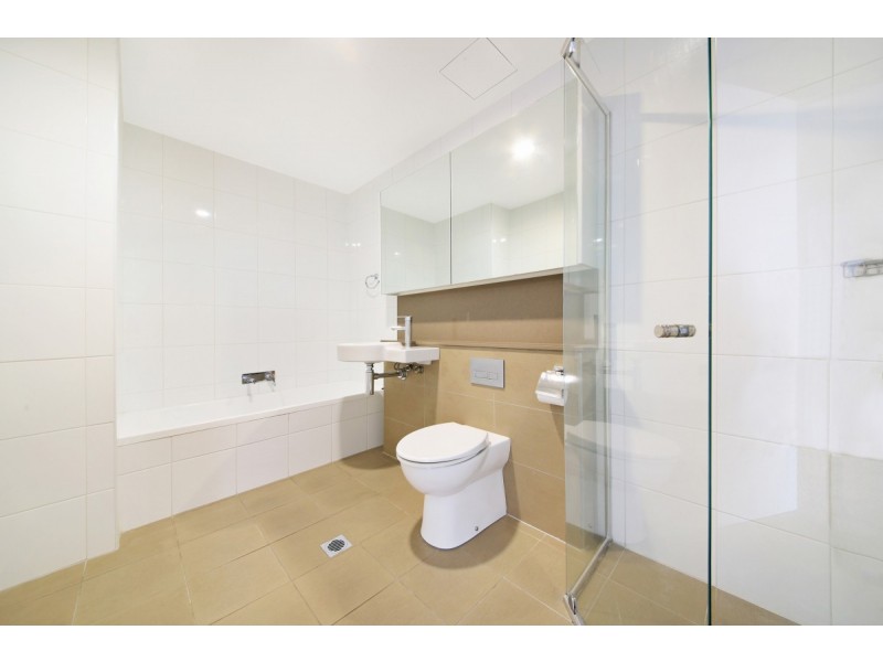 821/6 Aqua Street, Southport QLD 4215