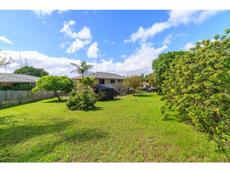 30 Crinum Crescent, Southport QLD 4215