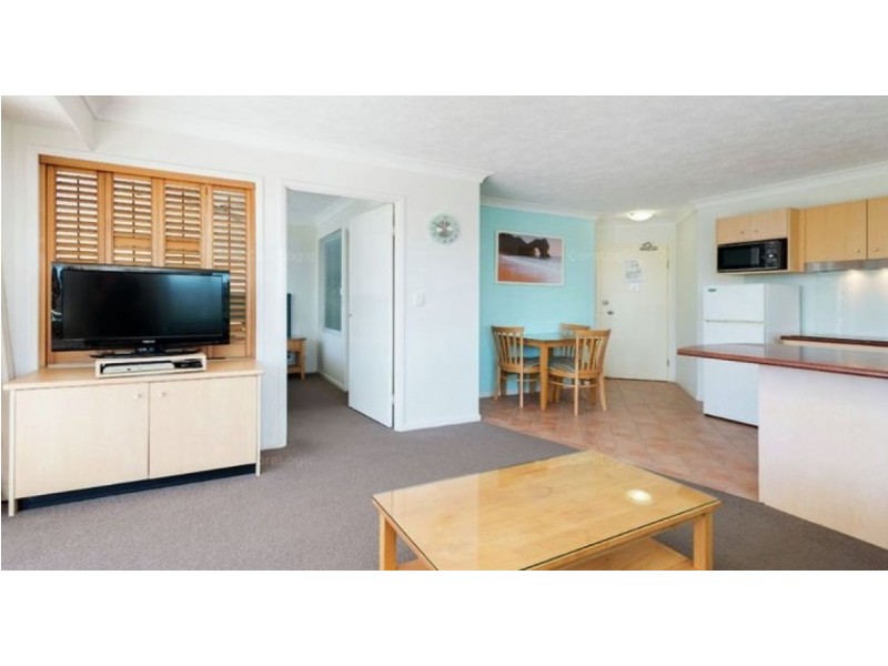 61/210-218 Surf Parade, Surfers Paradise QLD 4217
