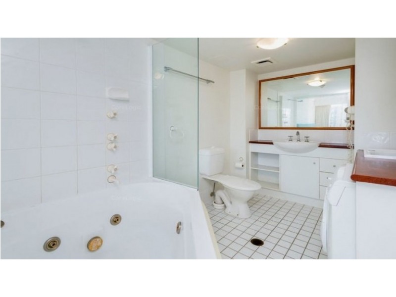 61/210-218 Surf Parade, Surfers Paradise QLD 4217