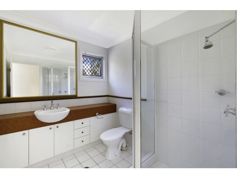 11 Parkview/100 Cotlew Street East, Southport QLD 4215