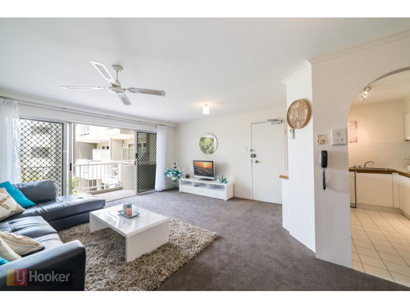 22/11 Breaker Street, Main Beach QLD 4217