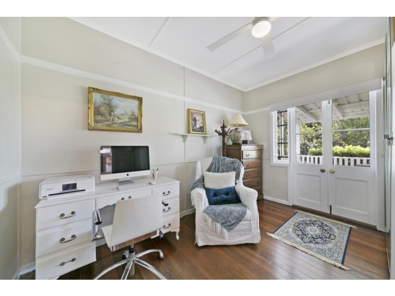 26 Mole Avenue, Southport QLD 4215