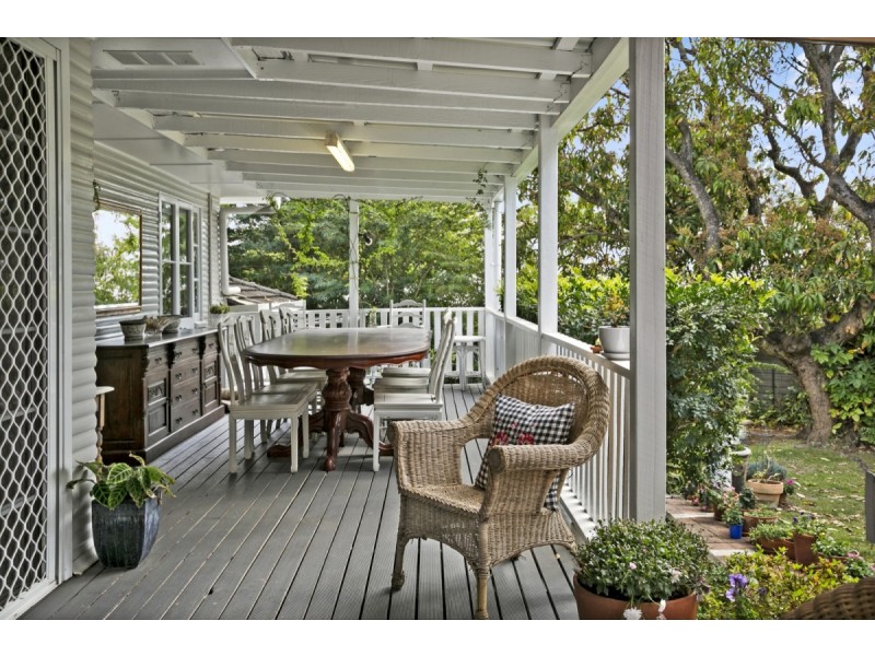 26 Mole Avenue, Southport QLD 4215