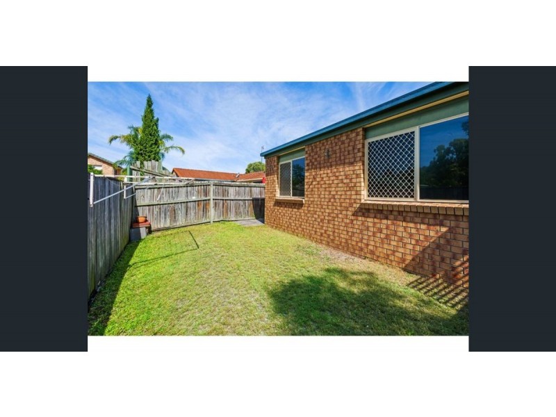 2/25 Crystal Reef Drive, Coombabah QLD 4216