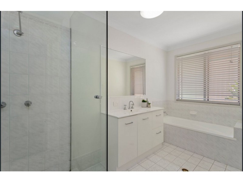 7 Cook Close, Southport QLD 4215