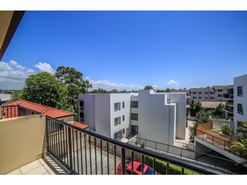 14/19-21 Lloyd Street, Southport QLD 4215