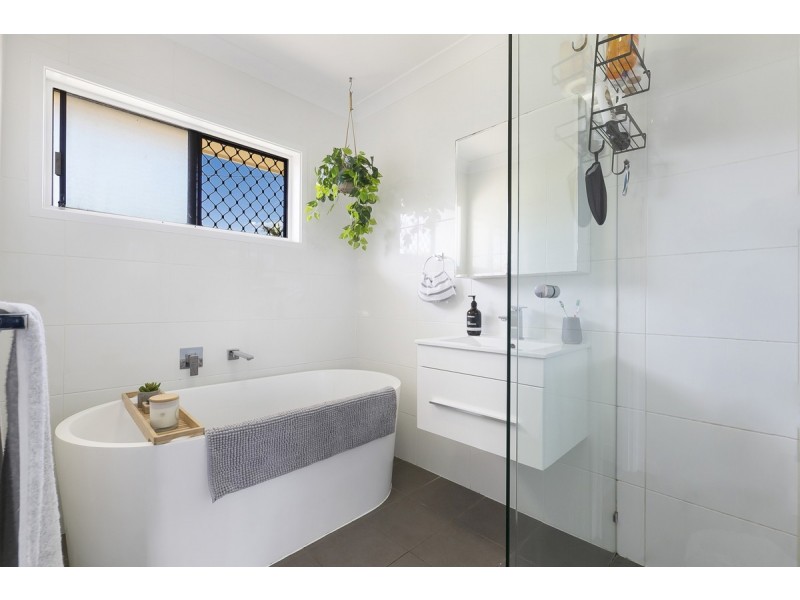7 Ikana Court, Southport QLD 4215