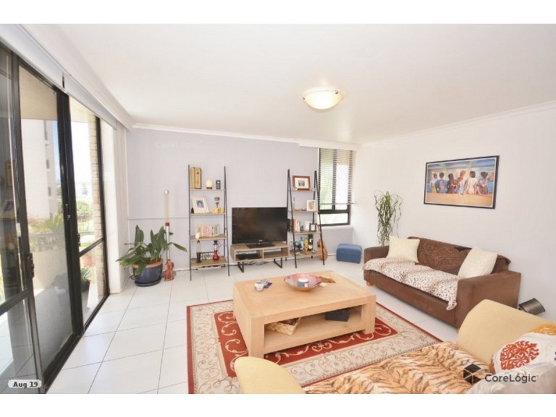 9/81 Brighton Parade, Southport QLD 4215