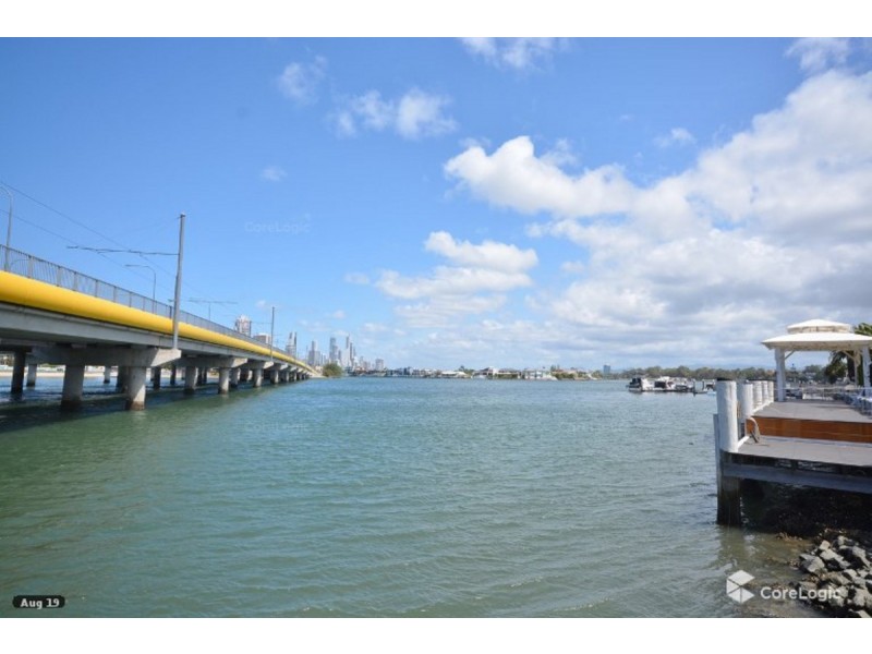 9/81 Brighton Parade, Southport QLD 4215