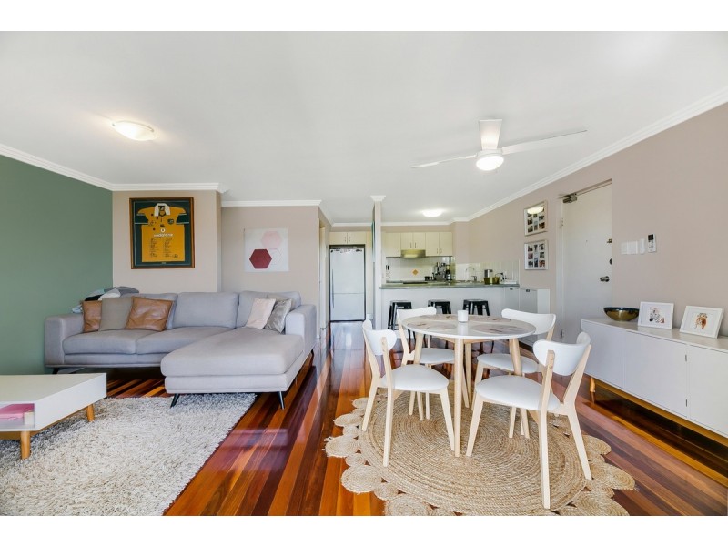 13/31 Chester Terrace, Southport QLD 4215