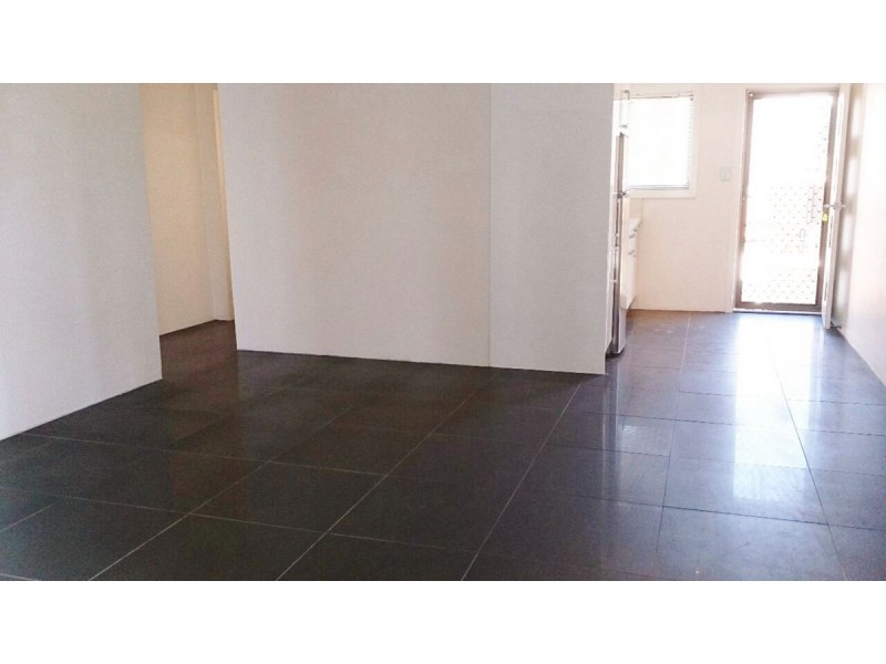 6/39 Lenneberg Street, Southport QLD 4215