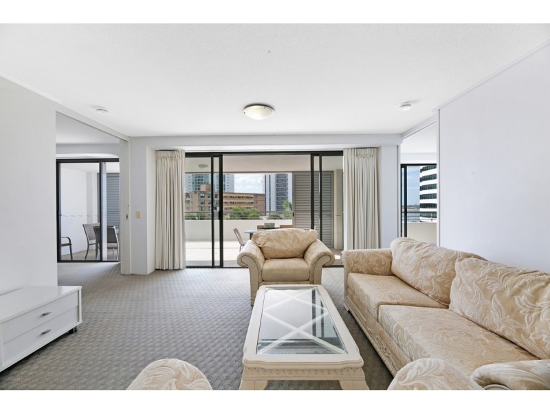 109/105 Scarborough Street, Southport QLD 4215