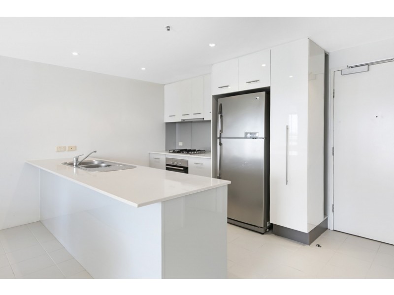 109/105 Scarborough Street, Southport QLD 4215