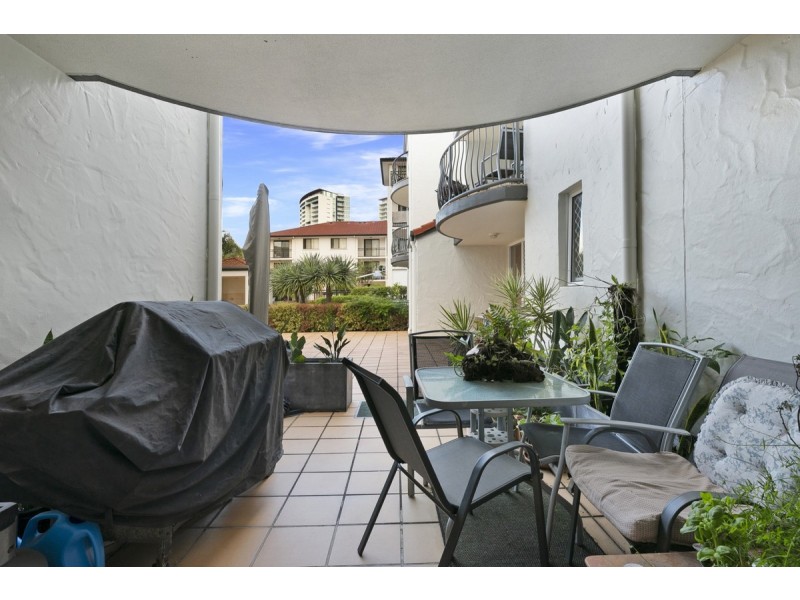 3/3-5 Norman Street, Southport QLD 4215