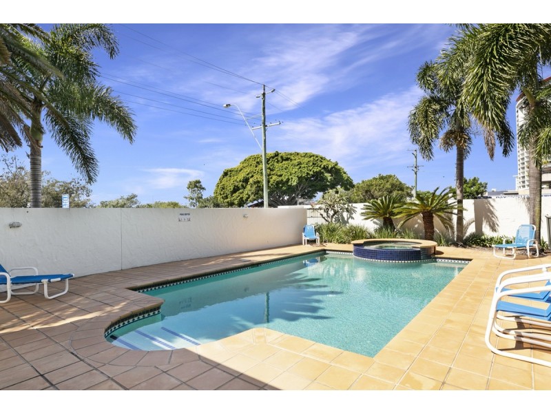 3/3-5 Norman Street, Southport QLD 4215