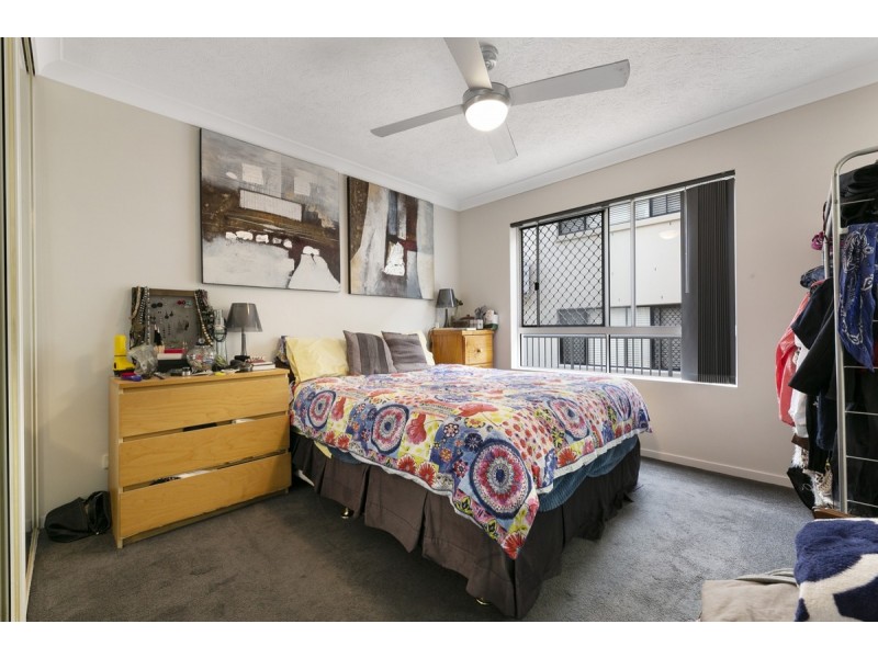 3/3-5 Norman Street, Southport QLD 4215