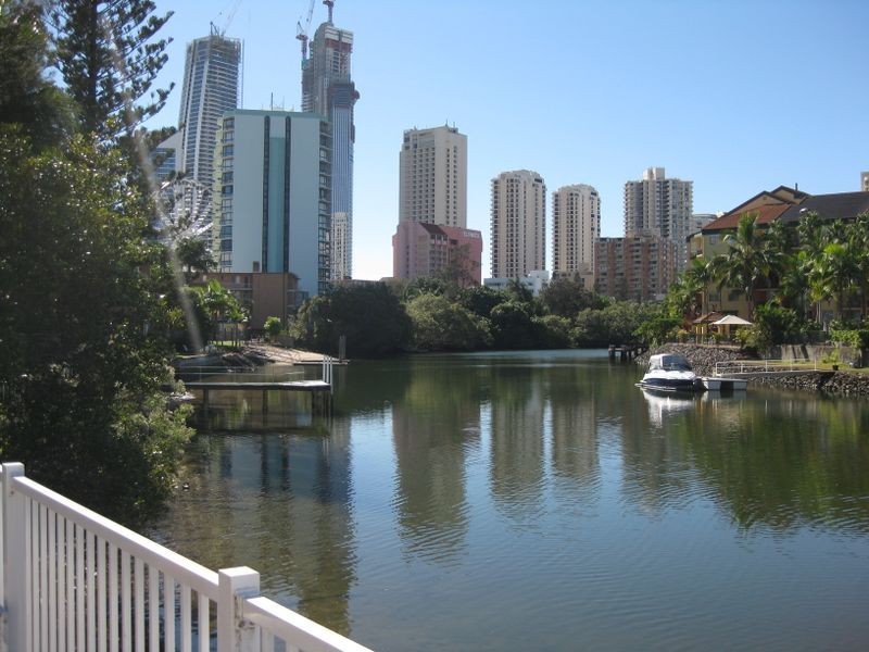 7/37 Peninsular Drive, Surfers Paradise QLD 4217
